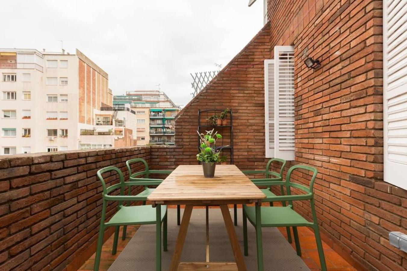 2 Bdr Penthouse In Grcia Apartment บาร์เซโลนา ภายนอก รูปภาพ